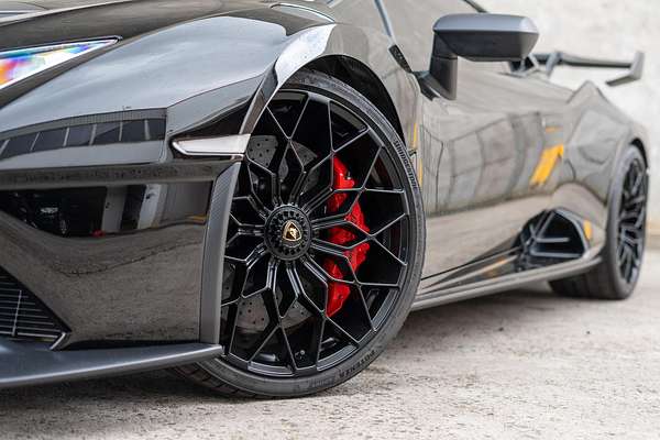 2023 Lamborghini Huracan STO 724
