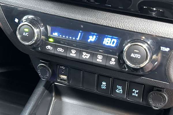 2018 Toyota Hilux SR5 GUN126R 4X4