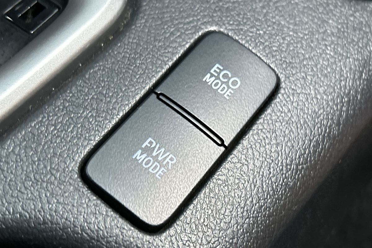 2018 Toyota Hilux SR5 GUN126R 4X4