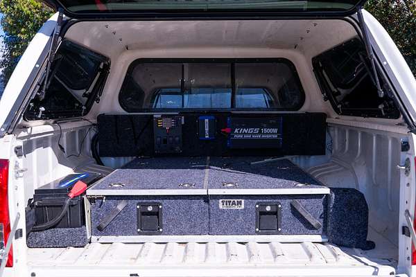 2017 Toyota Hilux SR5 GUN126R 4X4
