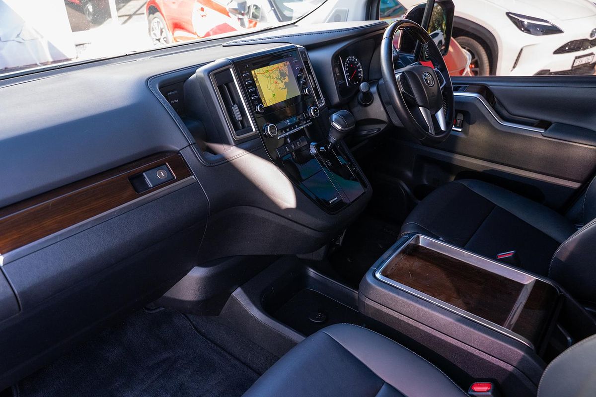 2019 Toyota Granvia VX GDH303R