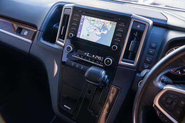 2019 Toyota Granvia VX GDH303R