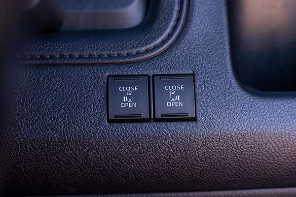 2019 Toyota Granvia VX GDH303R