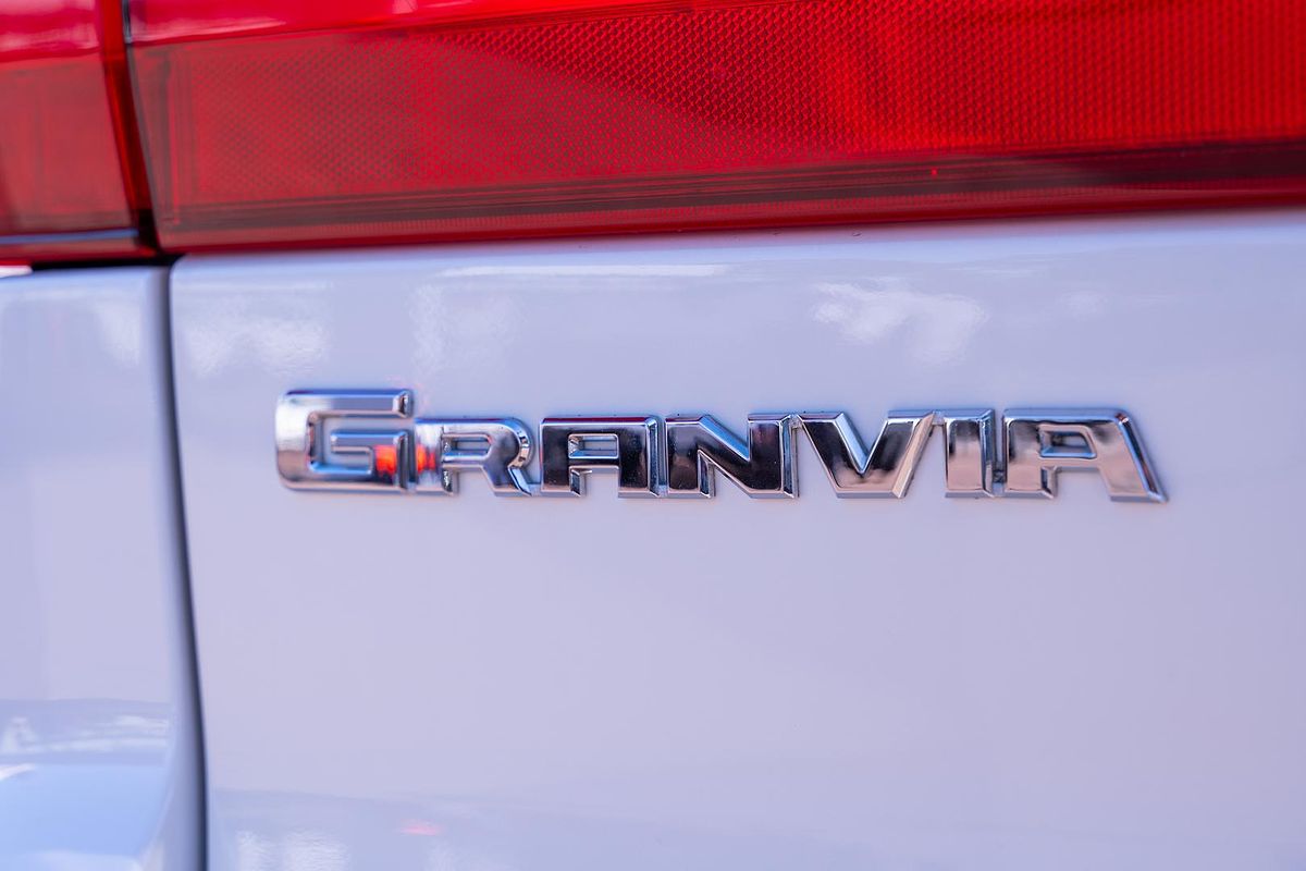 2019 Toyota Granvia VX GDH303R