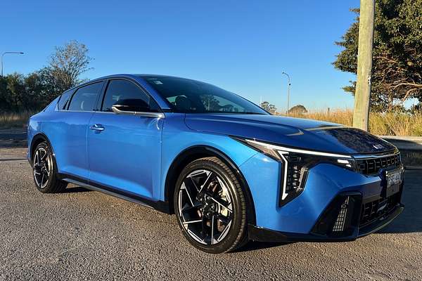 2024 Kia K4 GT-Line CL4m