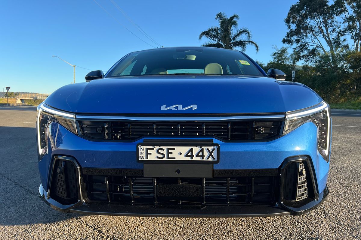 2024 Kia K4 GT-Line CL4m