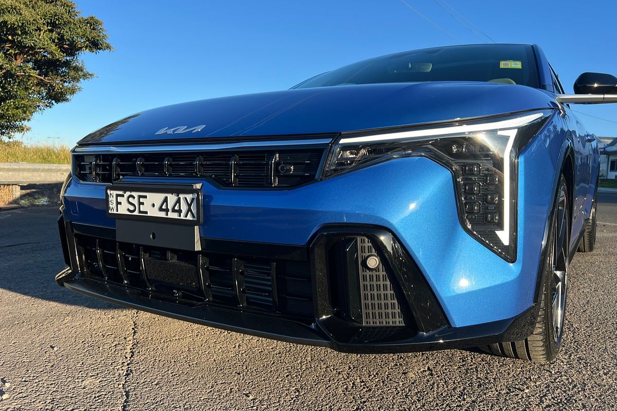 2024 Kia K4 GT-Line CL4m