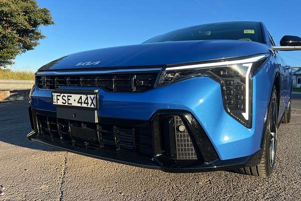 2024 Kia K4 GT-Line CL4m