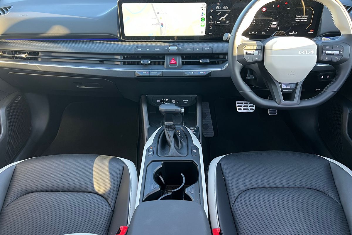 2024 Kia K4 GT-Line CL4m