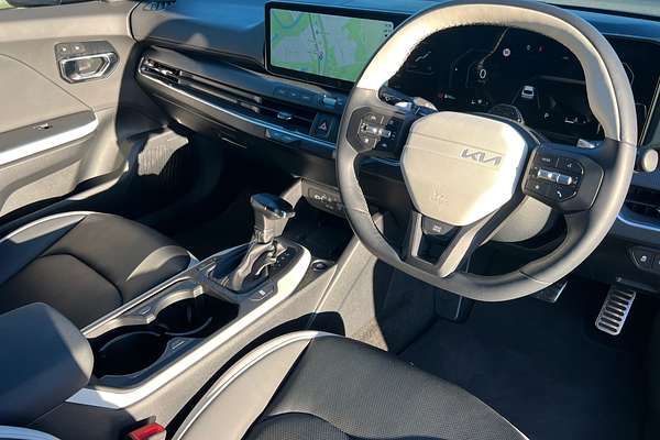 2024 Kia K4 GT-Line CL4m