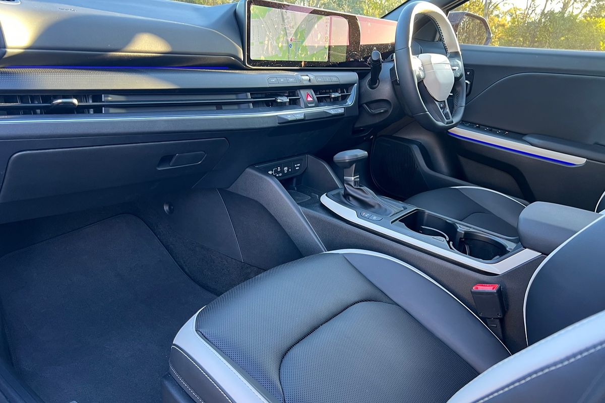 2024 Kia K4 GT-Line CL4m