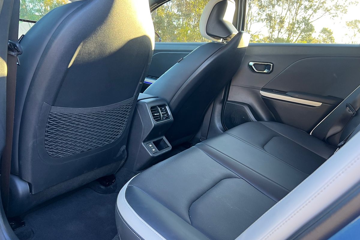 2024 Kia K4 GT-Line CL4m