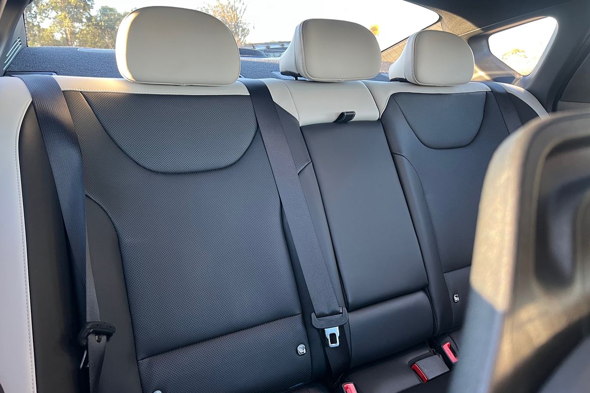 2024 Kia K4 GT-Line CL4m