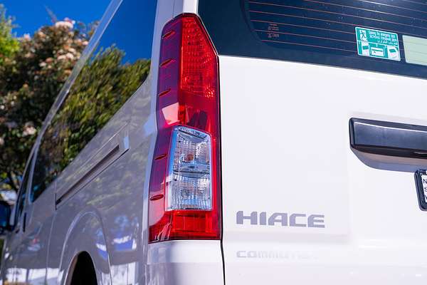2025 Toyota Hiace Commuter GDH322R