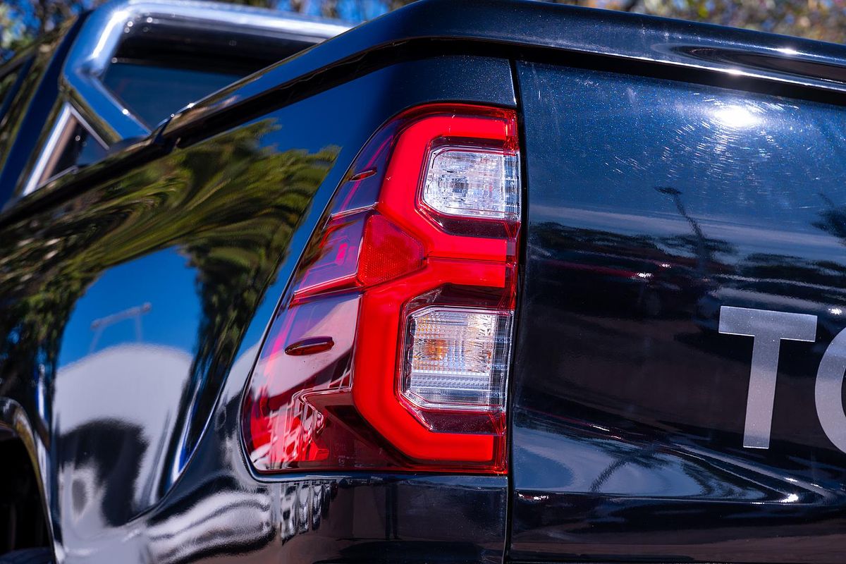 2021 Toyota Hilux SR5 GUN126R 4X4