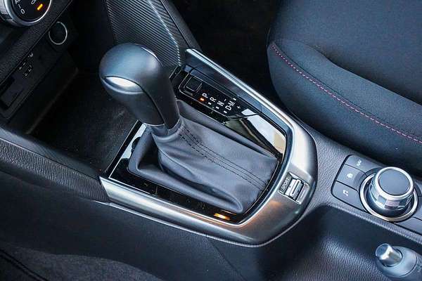 2025 Mazda 2 G15 Evolve DJ Series