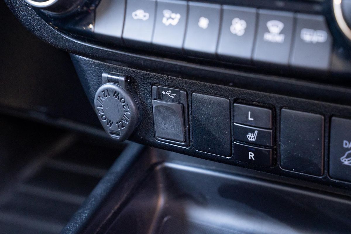 2022 Toyota Hilux SR5 GUN126R 4X4