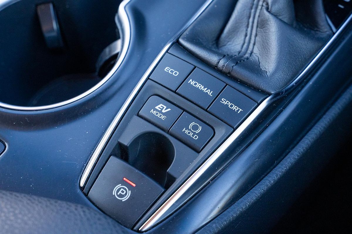 2020 Toyota Camry SL AXVH71R