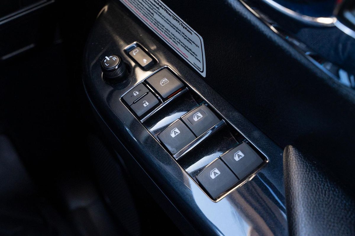 2022 Toyota Hilux SR5 GUN126R 4X4