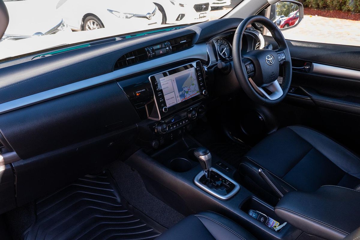 2022 Toyota Hilux SR5 GUN126R 4X4