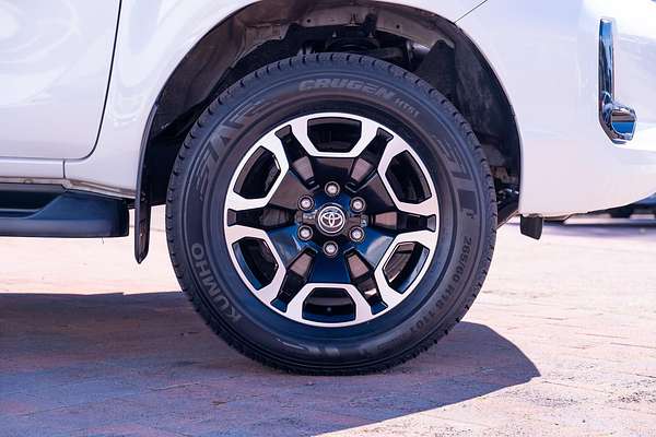 2022 Toyota Hilux SR5 GUN126R 4X4