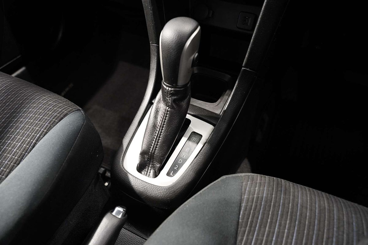 2016 Suzuki Swift GL Navigator FZ