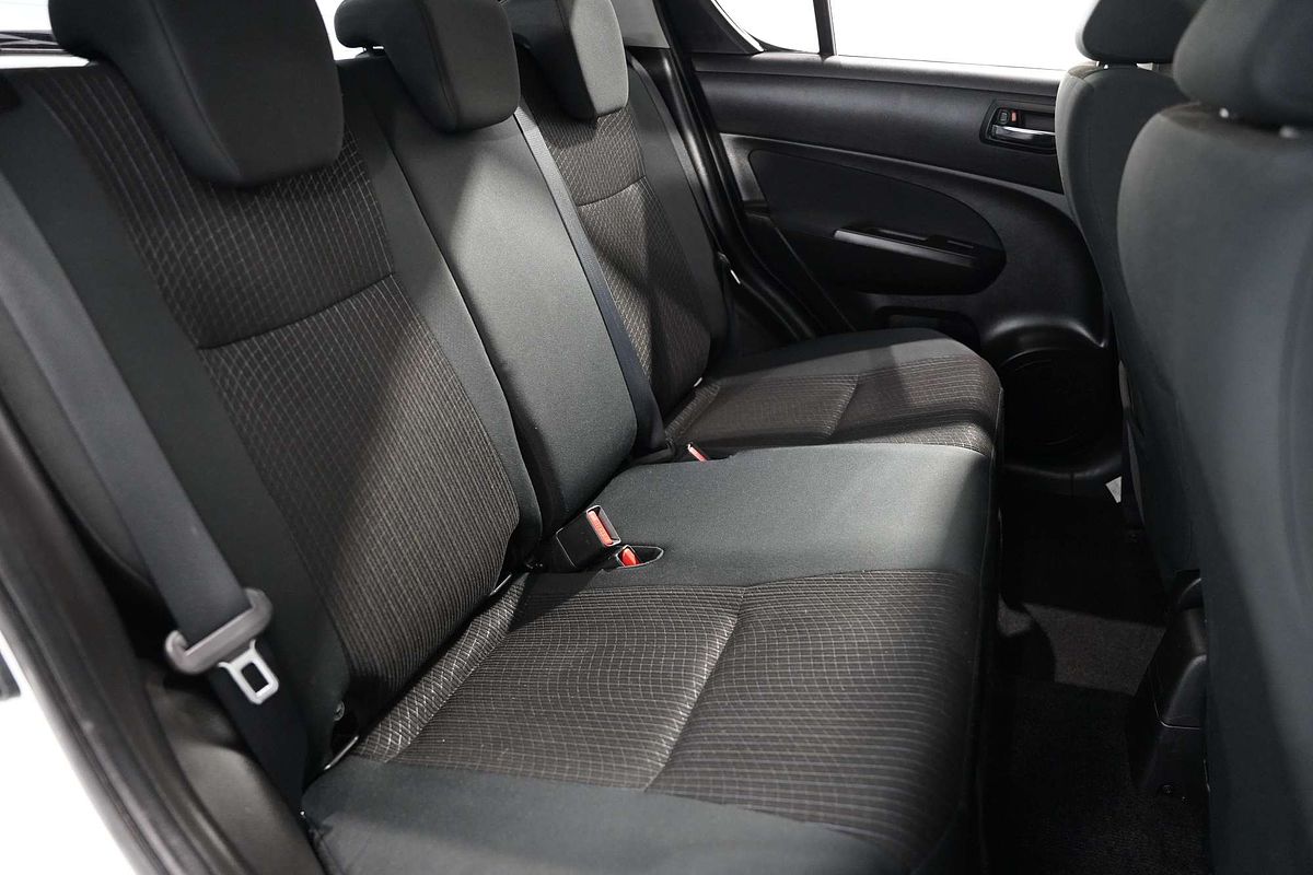 2016 Suzuki Swift GL Navigator FZ