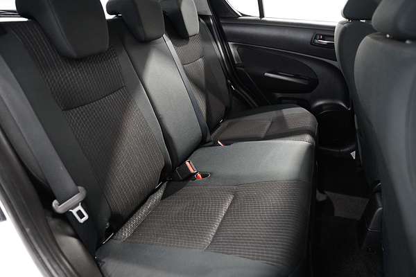 2016 Suzuki Swift GL Navigator FZ