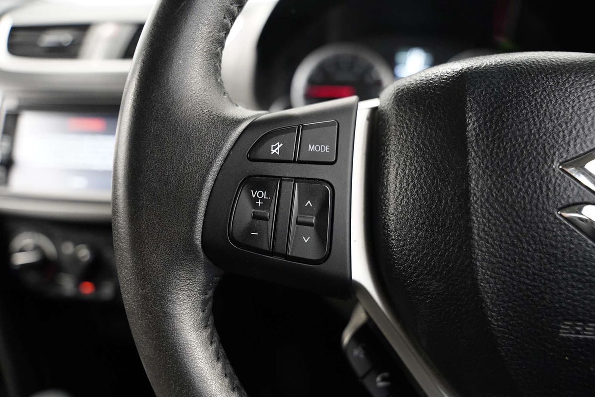 2016 Suzuki Swift GL Navigator FZ