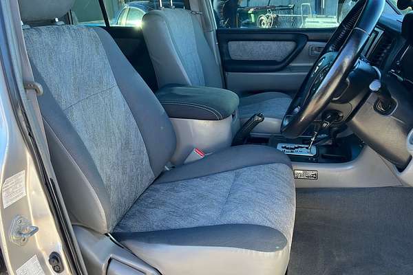 2003 Toyota Landcruiser GXL UZJ100R