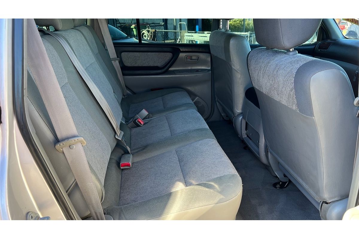 2003 Toyota Landcruiser GXL UZJ100R