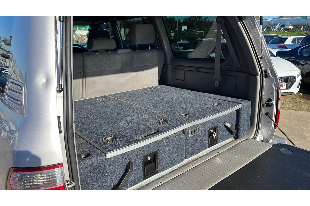 2003 Toyota Landcruiser GXL UZJ100R