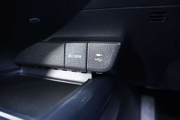2019 Toyota Camry Ascent ASV70R