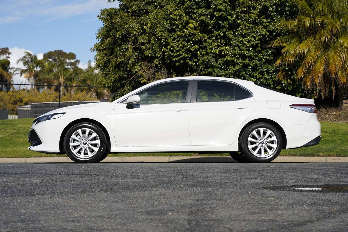 2019 Toyota Camry Ascent ASV70R
