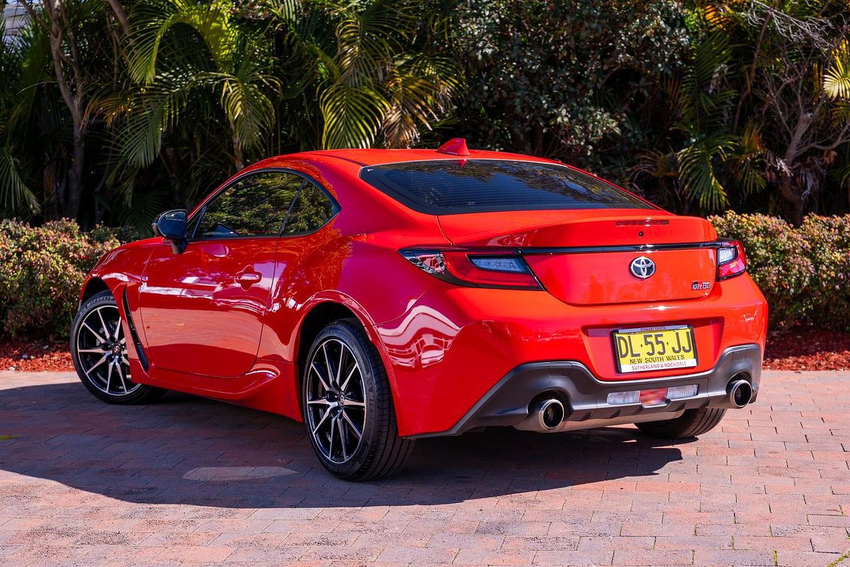 2024 Toyota GR86 GT ZN8