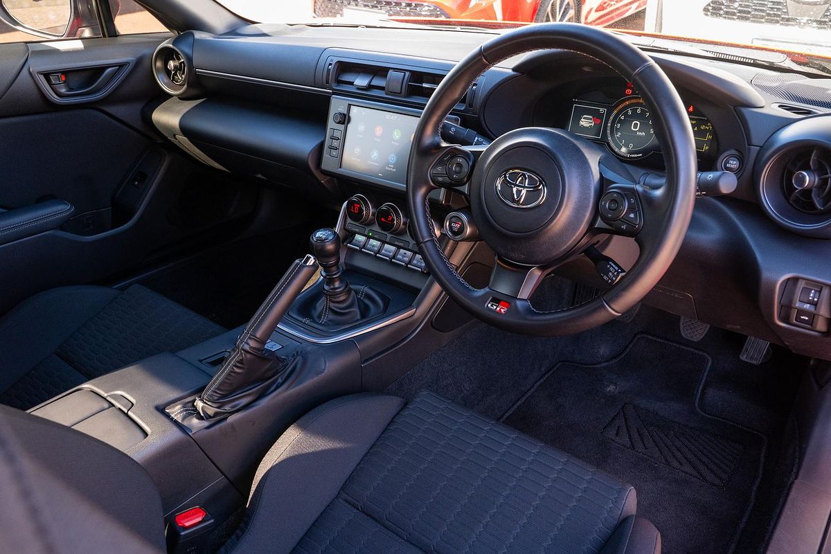 2024 Toyota GR86 GT ZN8
