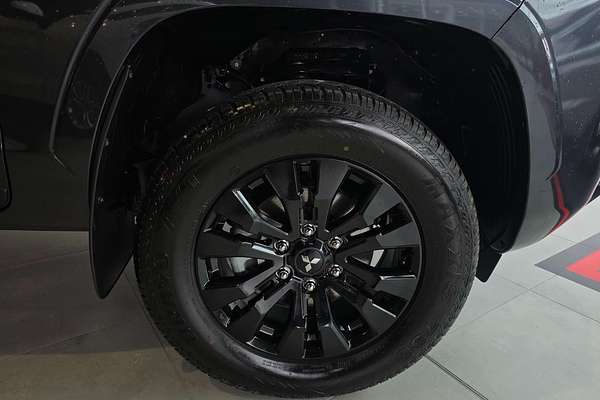 2025 Mitsubishi Triton GLX-R MV 4X4