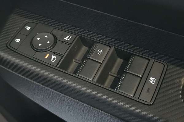 2025 Mitsubishi Triton GLX-R MV 4X4