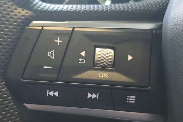 2025 Mitsubishi Outlander PHEV Exceed ZM