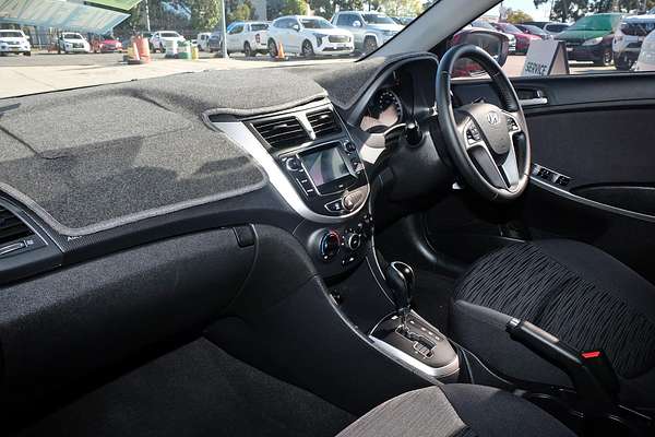 2019 Hyundai Accent Sport RB6