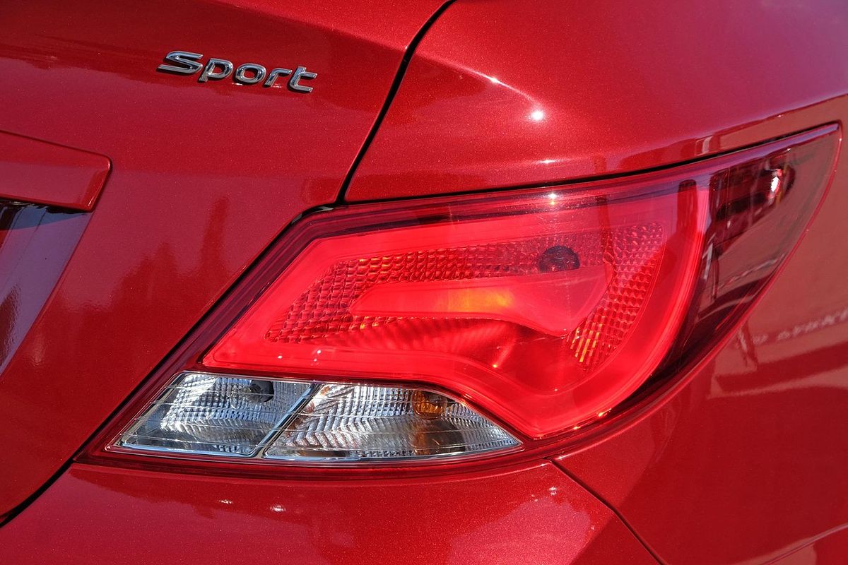 2019 Hyundai Accent Sport RB6