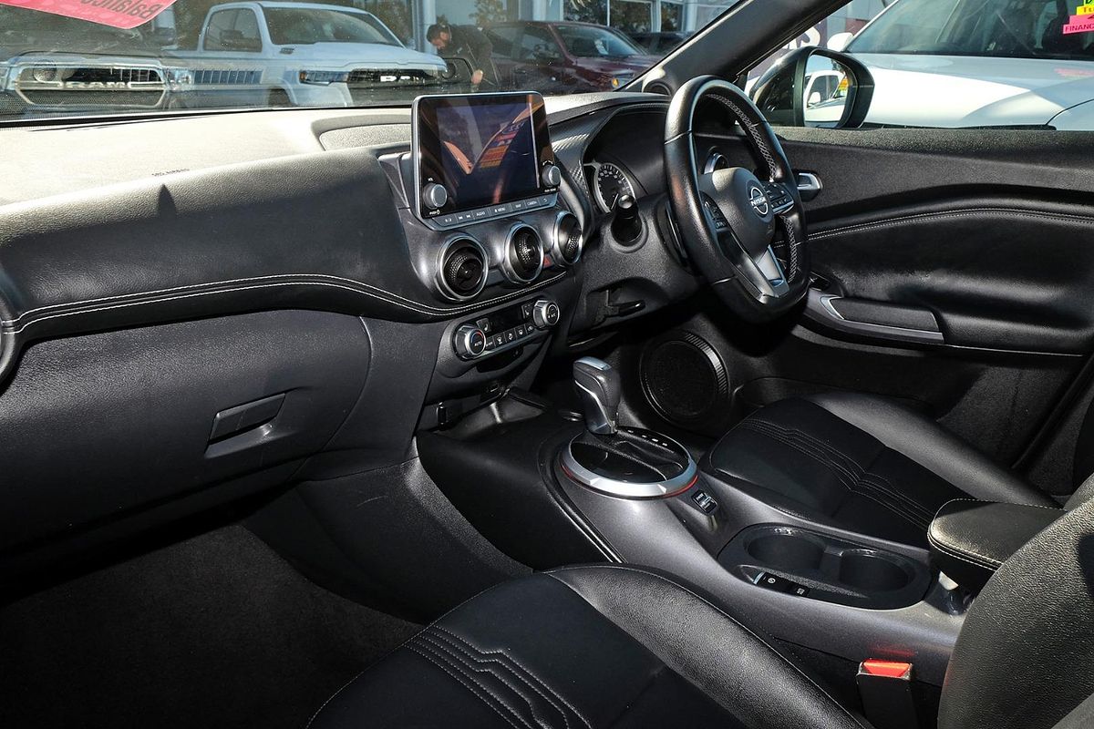 2023 Nissan JUKE ST-L F16