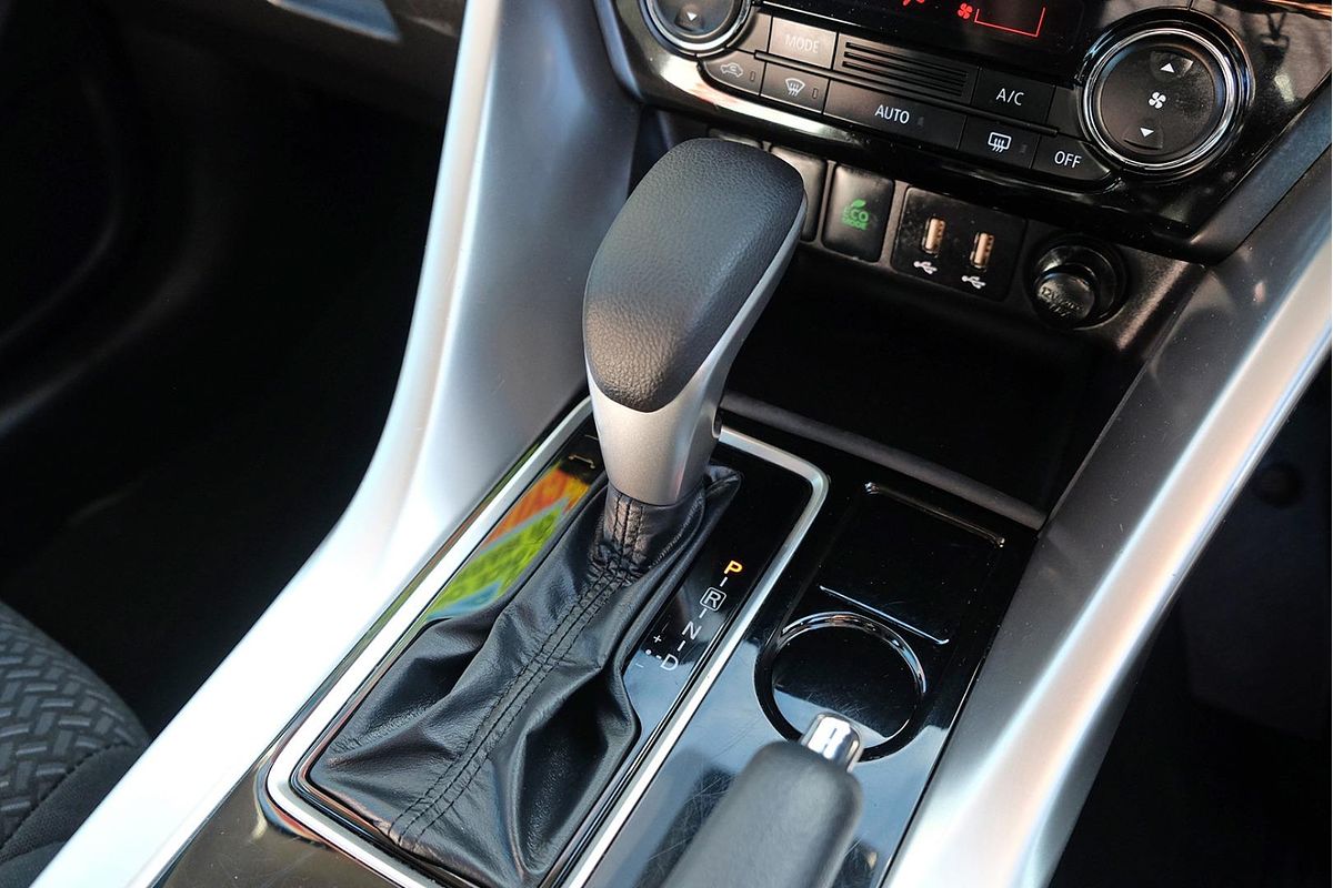 2023 Mitsubishi Eclipse Cross ES YB