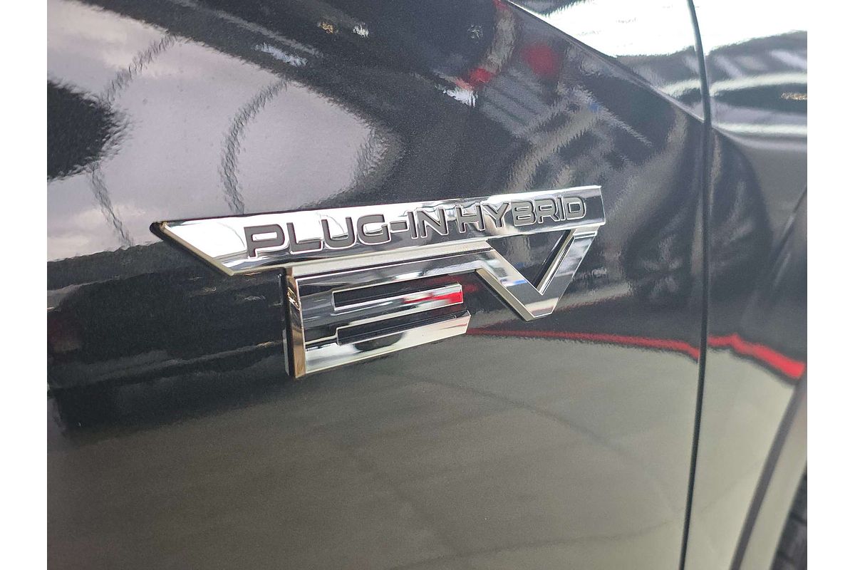2025 Mitsubishi Outlander PHEV Exceed ZM