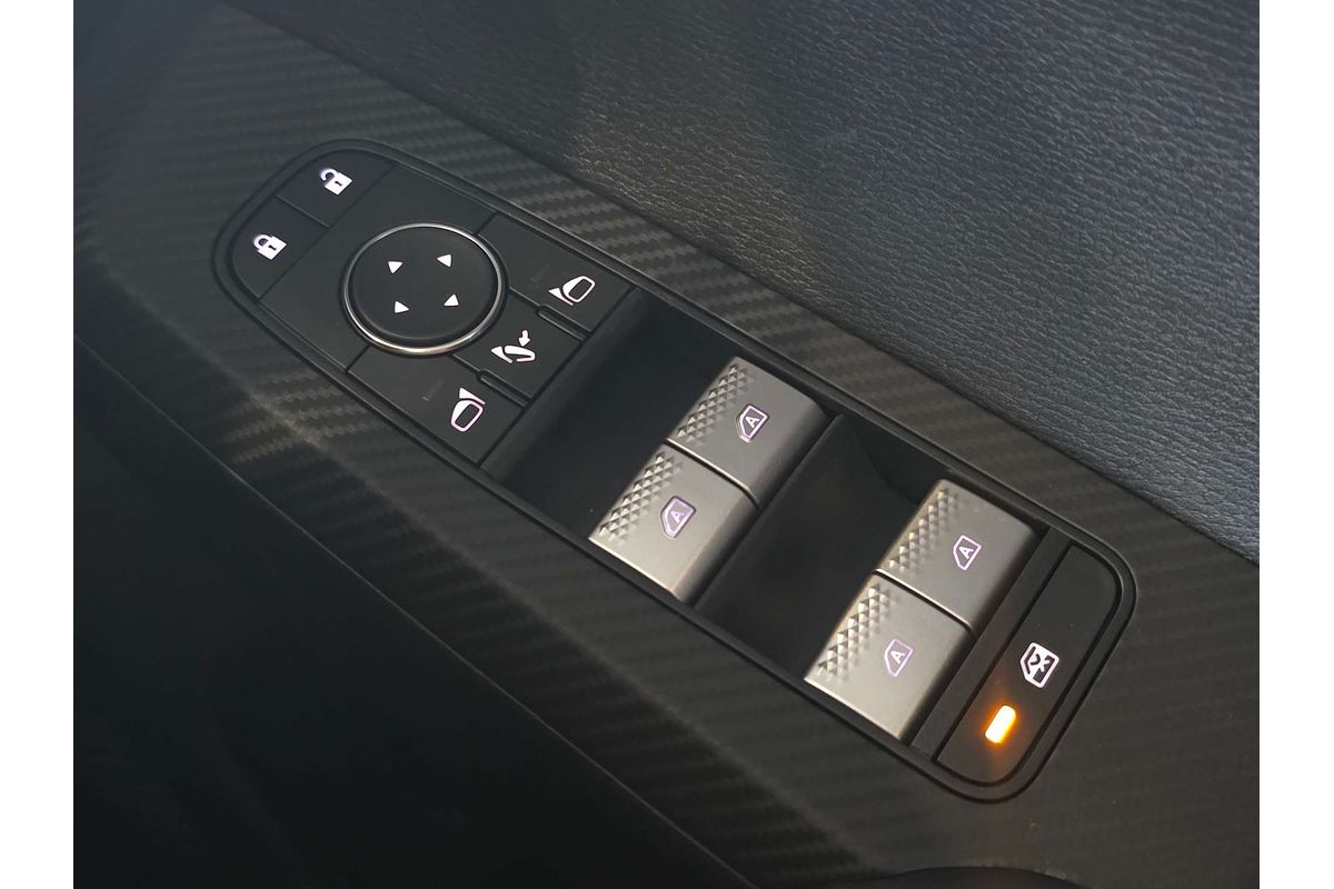 2025 Mitsubishi Outlander PHEV Exceed ZM