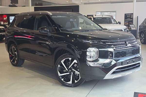 2025 Mitsubishi Outlander PHEV Exceed ZM