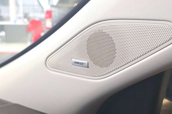 2025 Mitsubishi Outlander PHEV Exceed ZM