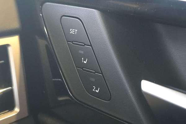 2025 Mitsubishi Outlander PHEV Exceed ZM