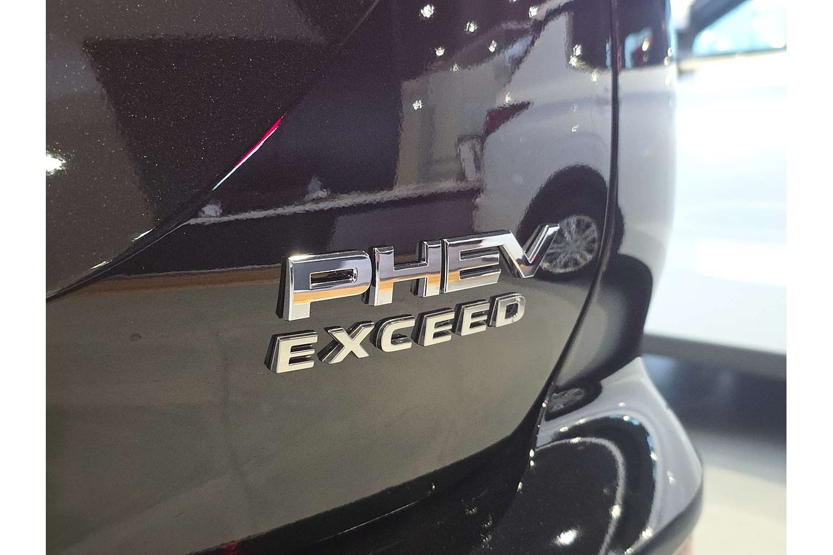 2025 Mitsubishi Outlander PHEV Exceed ZM