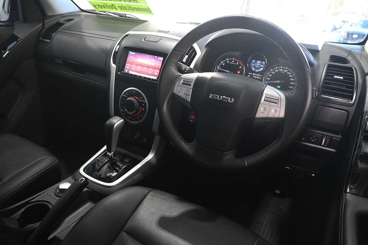 2020 Isuzu MU-X LS-T